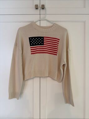 NWT Moon & Madison American Flag Knit Sweater | Cream Cropped Patriotic Pullover